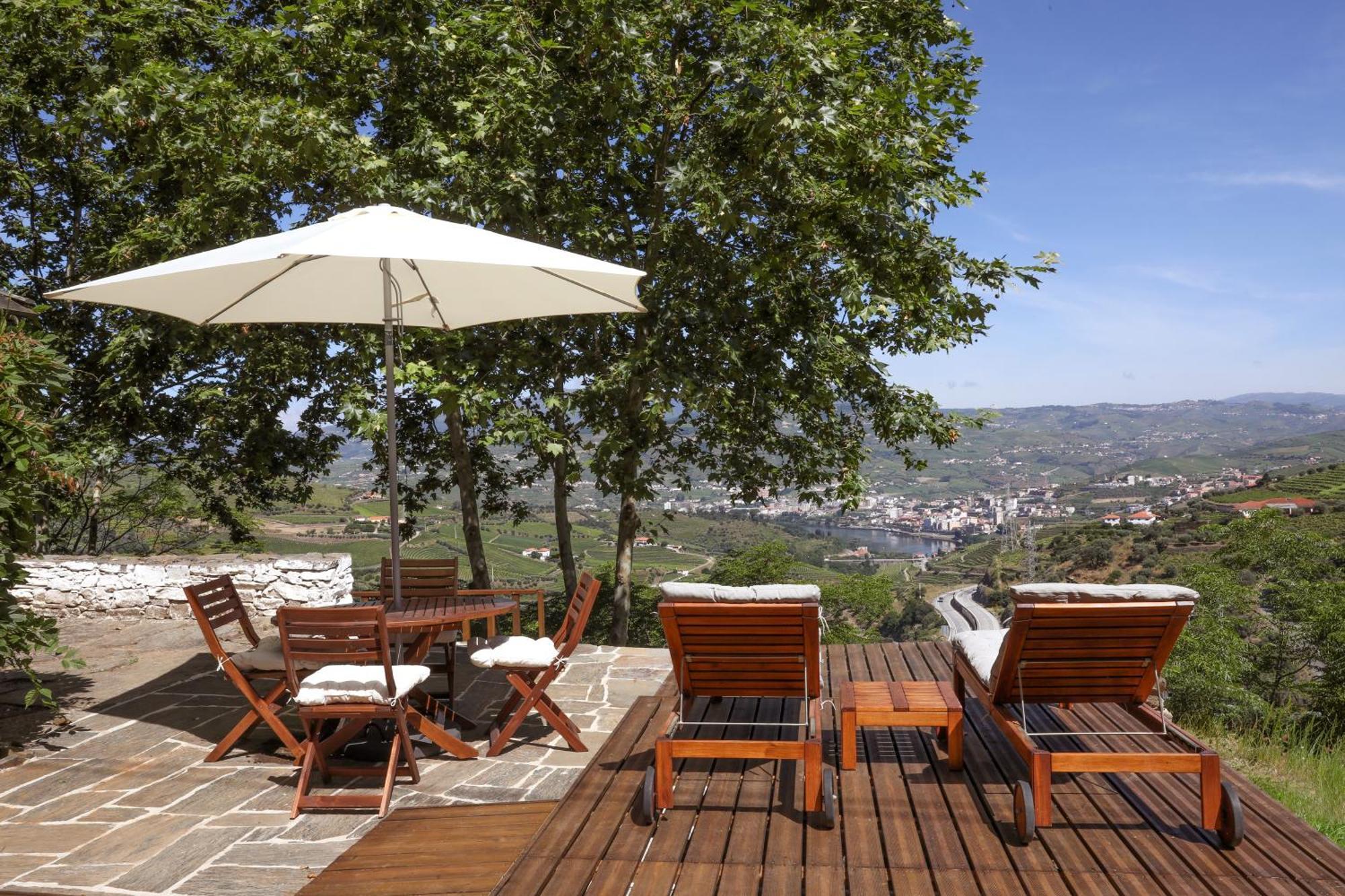 Quinta Do Valdalagea Guest House Peso da Regua Bagian luar foto